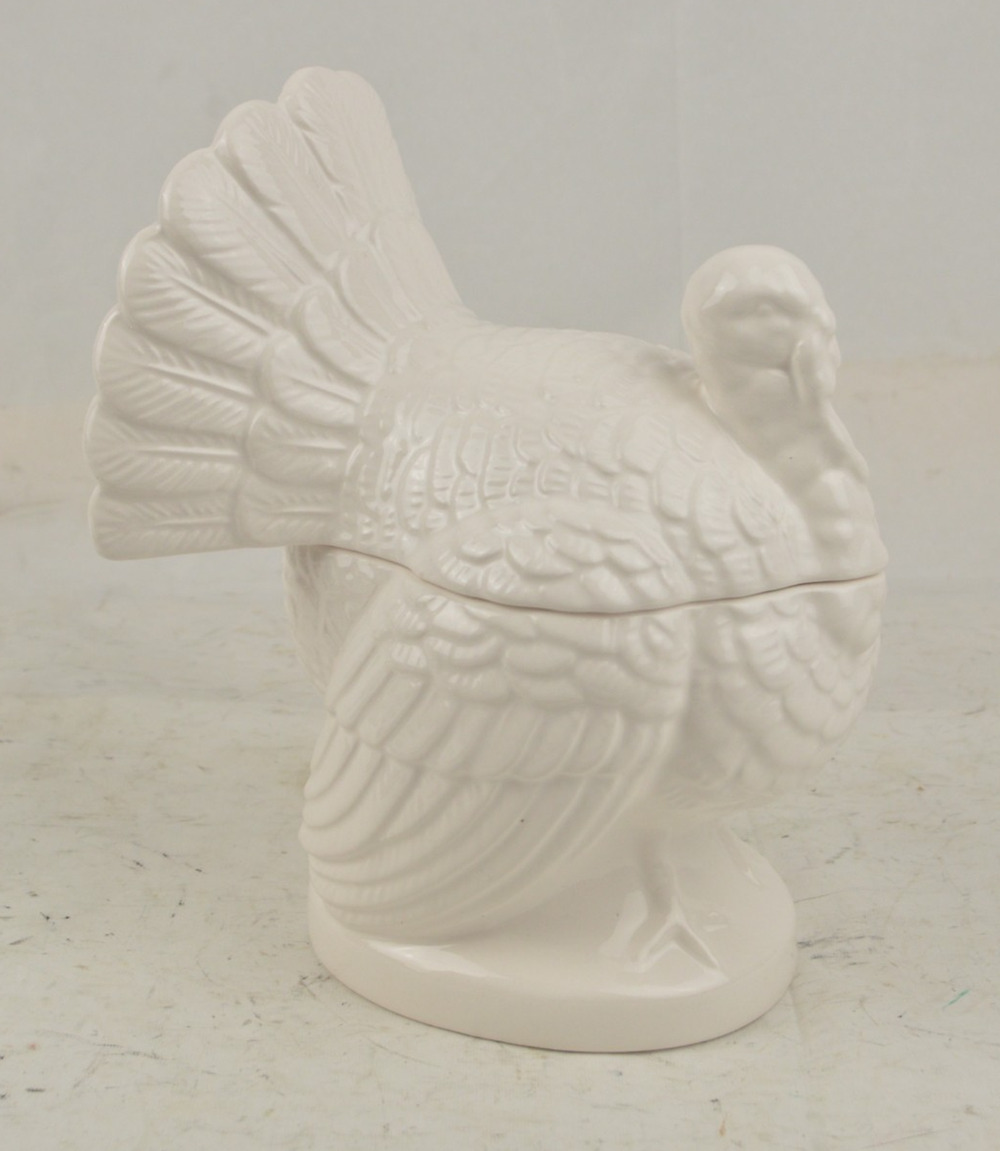 Williams Sonoma White Ceramic Turkey Covered Serving Bowl Tureen Thanksgiving